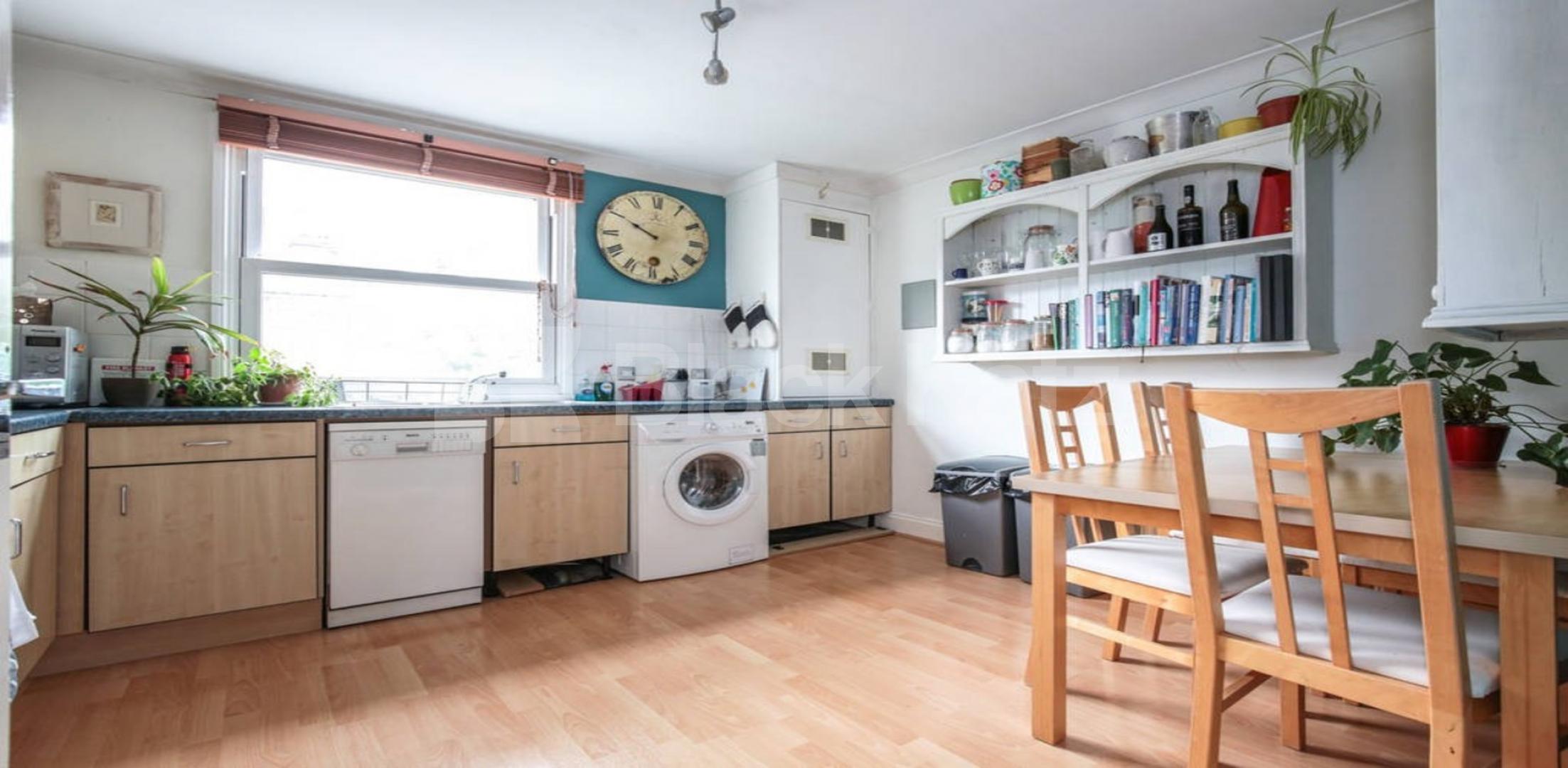 			NEW INSTRUCTION!, 2 Bedroom, 1 bath, 1 reception Apartment			 Ferme Park Road, CROUCH END